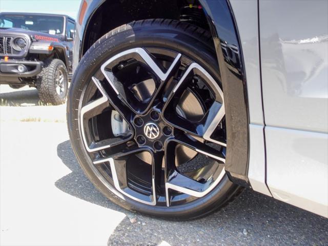 2026 Volkswagen Tiguan SEL R-Line Turbo