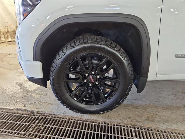 2023 GMC Sierra 1500 4WD Crew Cab Short Box Elevation with 3SB