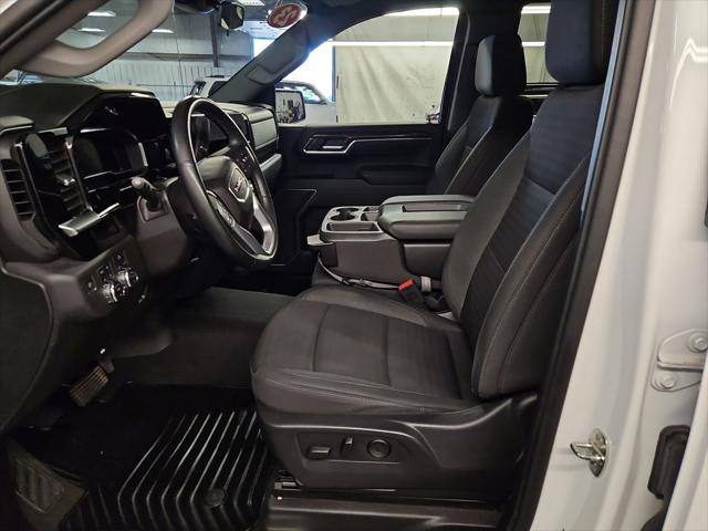 2023 GMC Sierra 1500 4WD Crew Cab Short Box Elevation with 3SB