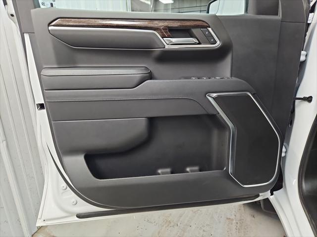 2023 GMC Sierra 1500 4WD Crew Cab Short Box Elevation with 3SB