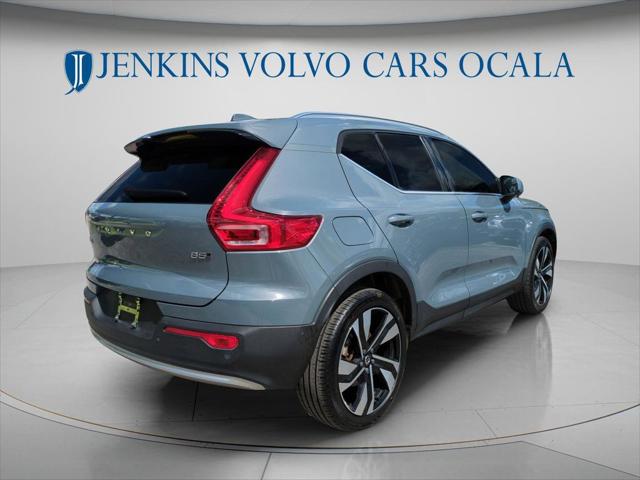 2023 Volvo XC40 B5 Plus Bright Theme