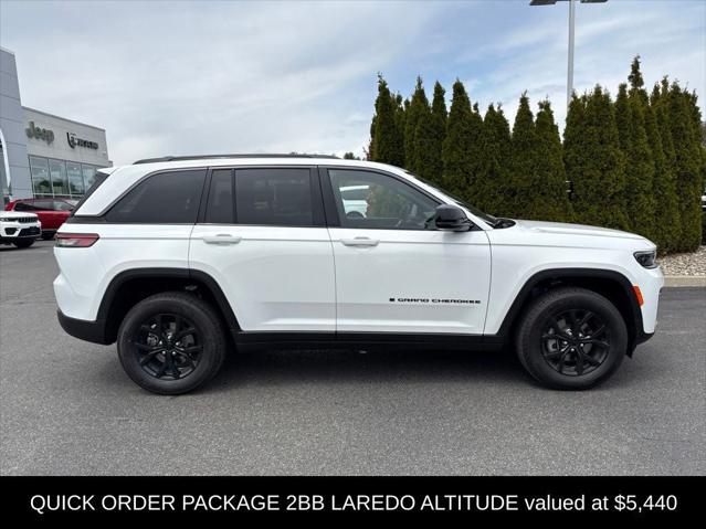 2026 Jeep Grand Cherokee GRAND CHEROKEE LAREDO ALTITUDE 4X4