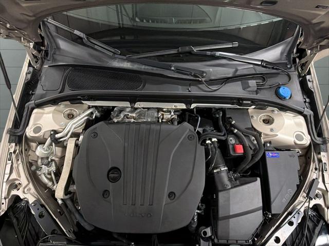 2023 Volvo S60 B5 Core Dark Theme