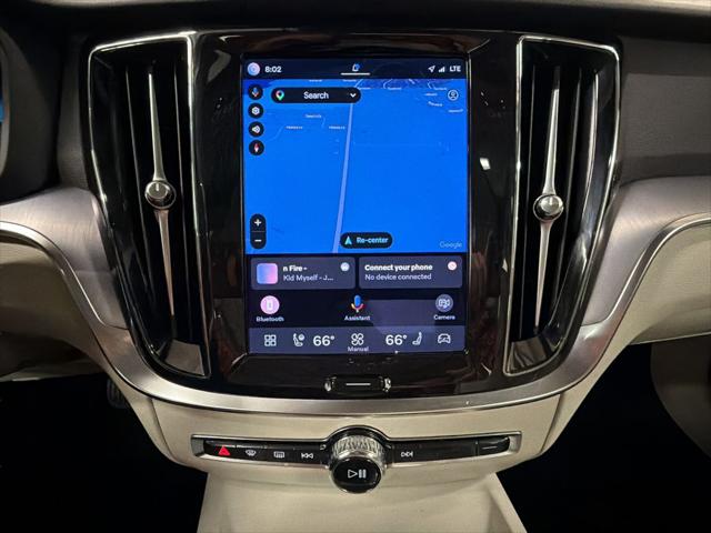 2023 Volvo S60 B5 Core Dark Theme