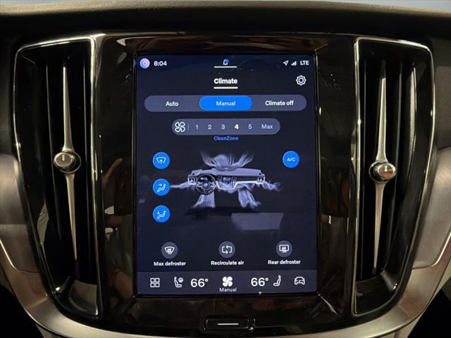 2023 Volvo S60 B5 Core Dark Theme