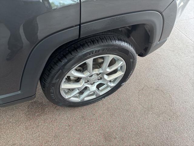 2024 Jeep Compass Latitude Lux FWD