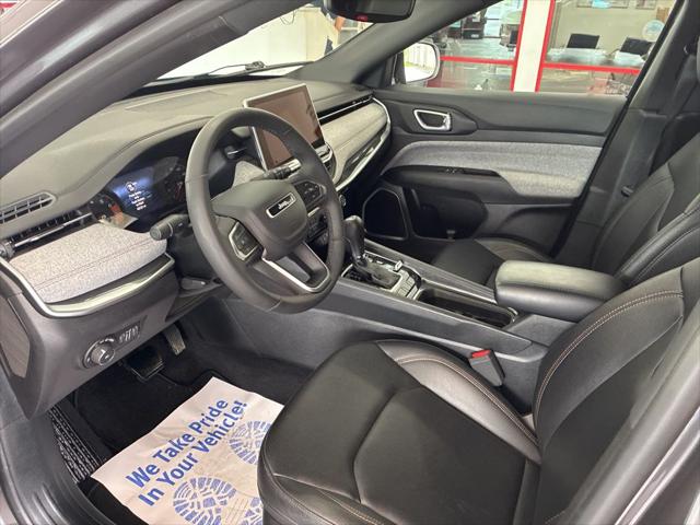 2024 Jeep Compass Latitude Lux FWD