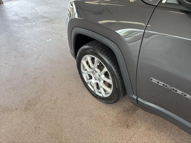 2024 Jeep Compass Latitude Lux FWD