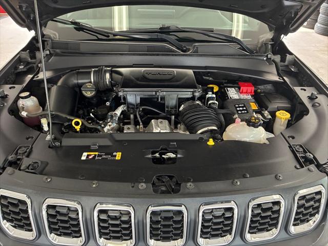 2024 Jeep Compass Latitude Lux FWD