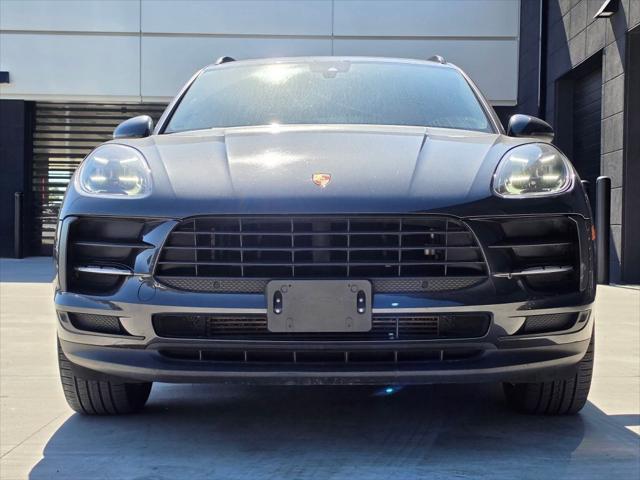 2020 Porsche Macan Unknown