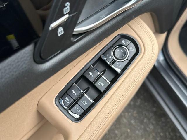 2020 Porsche Macan Unknown