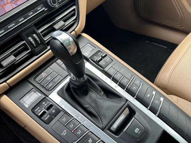2020 Porsche Macan Unknown
