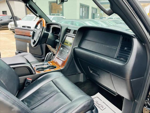 2016 Lincoln Navigator Select