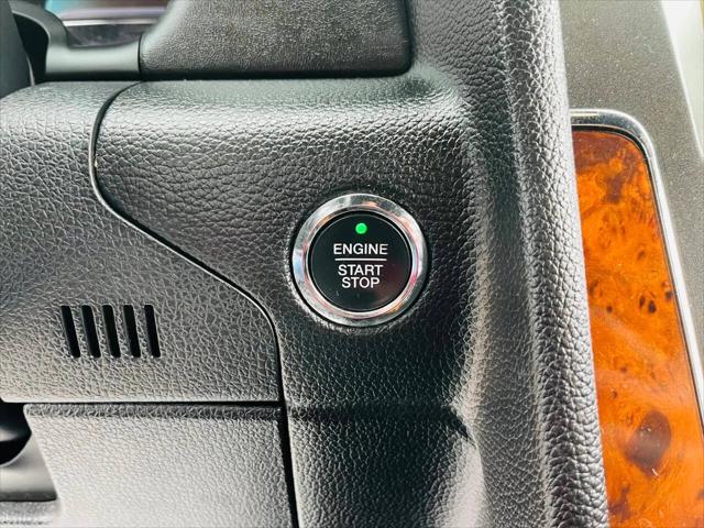 2016 Lincoln Navigator Select