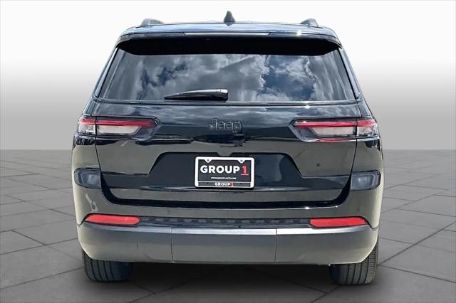 2023 Jeep Grand Cherokee L Altitude 4x2