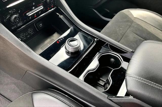 2023 Jeep Grand Cherokee L Altitude 4x2
