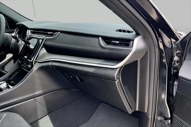 2023 Jeep Grand Cherokee L Altitude 4x2