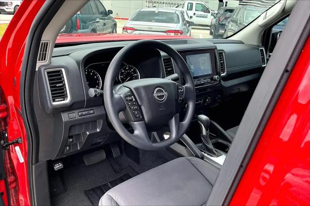 2024 Nissan Frontier Crew Cab SV 4x2