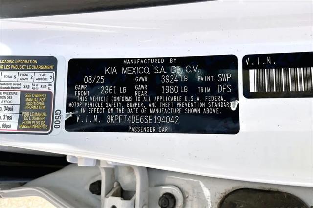 2025 Kia K4 LXS