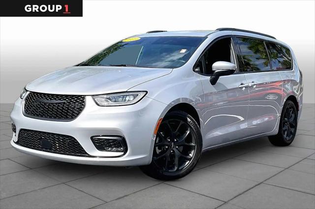 2023 Chrysler Pacifica Touring L for sale in Estero, FL