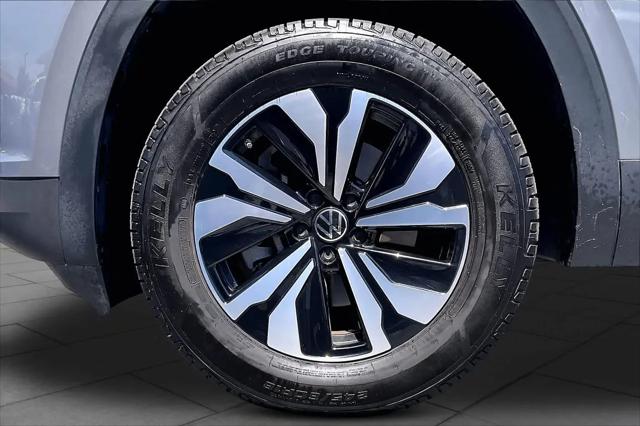 2024 Volkswagen Atlas 2.0T SE
