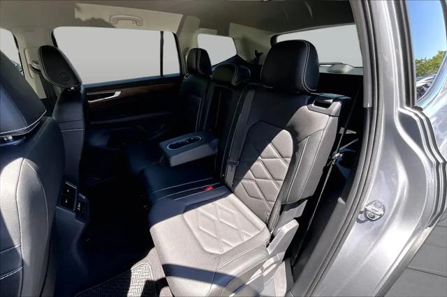 2024 Volkswagen Atlas 2.0T SE
