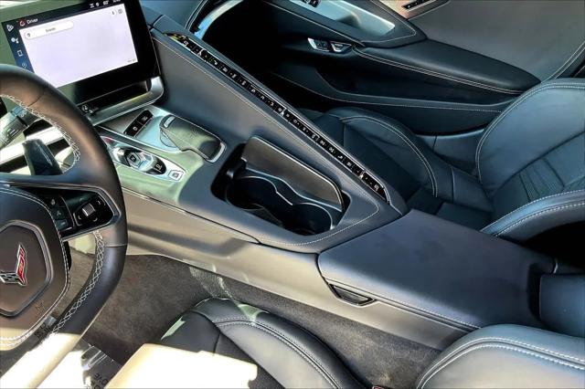 2025 Chevrolet Corvette Stingray RWD Coupe 2LT