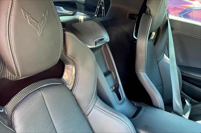 2025 Chevrolet Corvette Stingray RWD Coupe 2LT