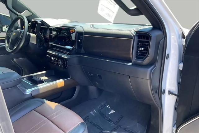 2025 Chevrolet Silverado 2500HD 4WD Crew Cab Standard Bed High Country