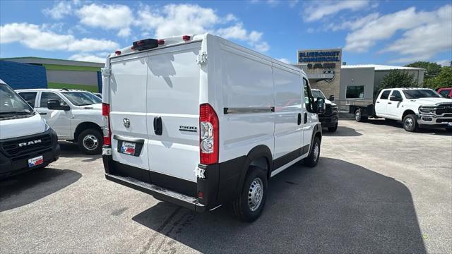 2026 Ram ProMaster Cargo Van Tradesman Low Roof 118" WB w/Pass Seat