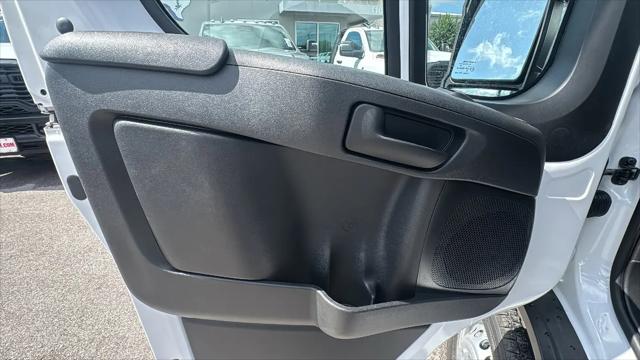 2026 Ram ProMaster Cargo Van Tradesman Low Roof 118" WB w/Pass Seat
