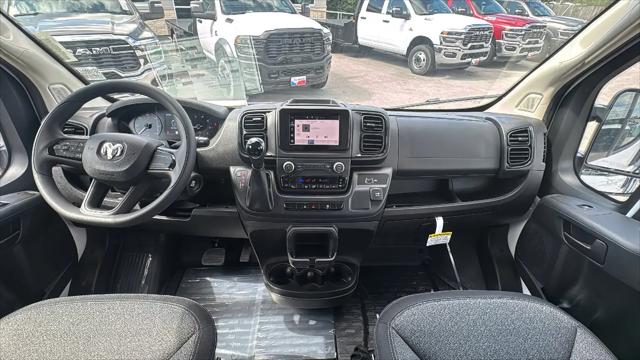 2026 Ram ProMaster Cargo Van Tradesman Low Roof 118" WB w/Pass Seat