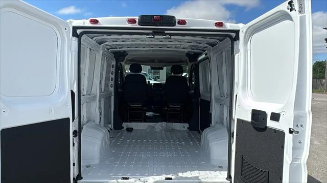 2026 Ram ProMaster Cargo Van Tradesman Low Roof 118" WB w/Pass Seat