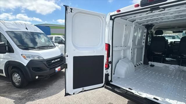 2026 Ram ProMaster Cargo Van Tradesman Low Roof 118" WB w/Pass Seat