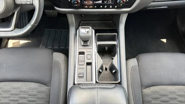 2022 Nissan Pathfinder SV 2WD