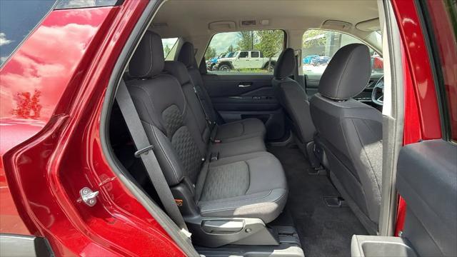 2022 Nissan Pathfinder SV 2WD