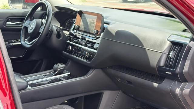 2022 Nissan Pathfinder SV 2WD