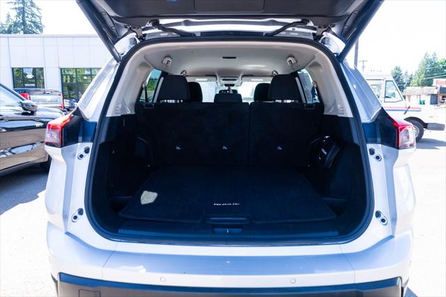 2025 Nissan Rogue SV FWD