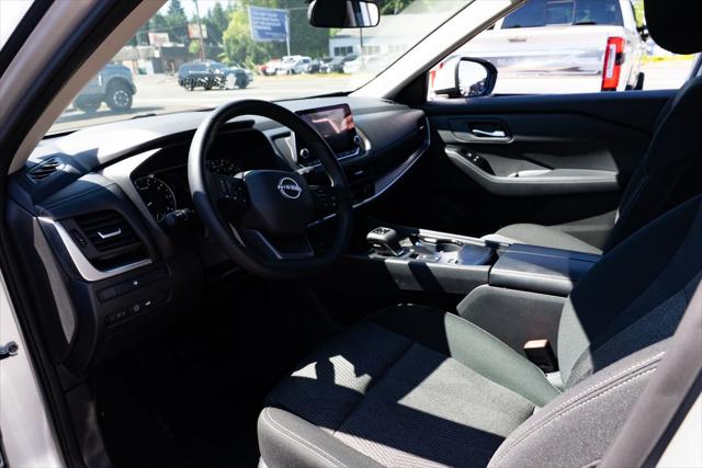 2025 Nissan Rogue SV FWD