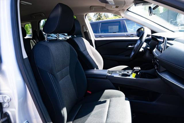 2025 Nissan Rogue SV FWD