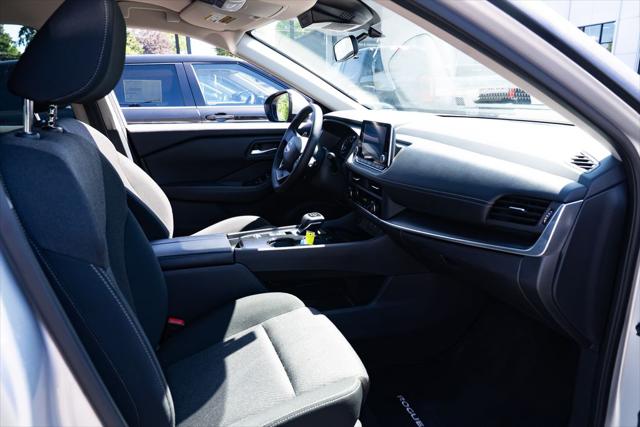 2025 Nissan Rogue SV FWD