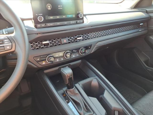 2025 Honda Accord Sedan SE
