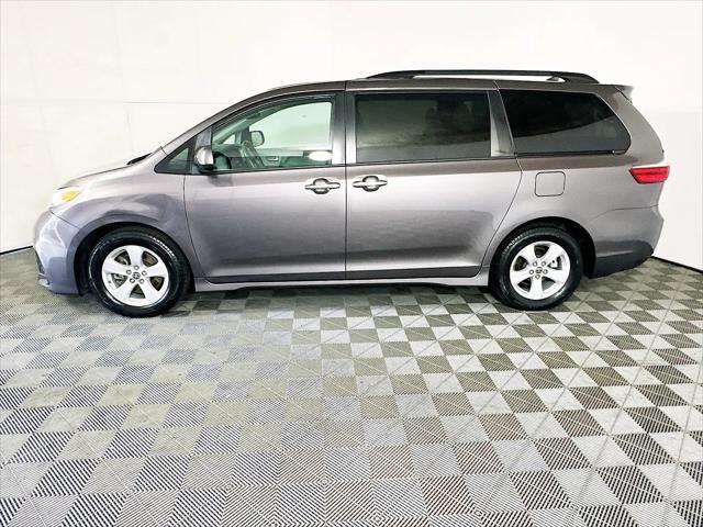 2020 Toyota Sienna LE