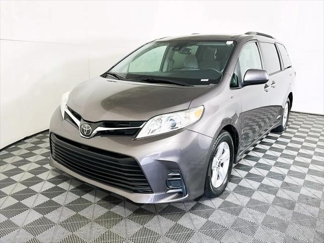 2020 Toyota Sienna LE