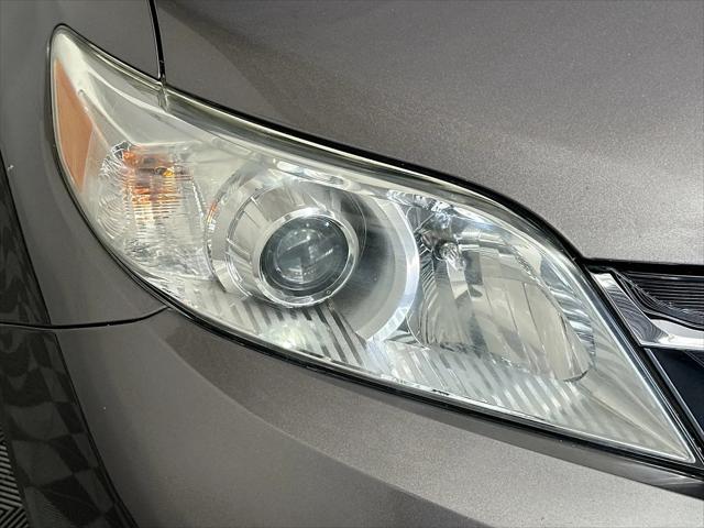 2020 Toyota Sienna LE