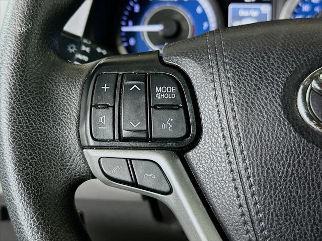 2020 Toyota Sienna LE