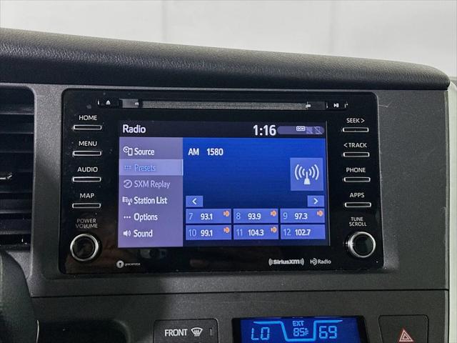 2020 Toyota Sienna LE