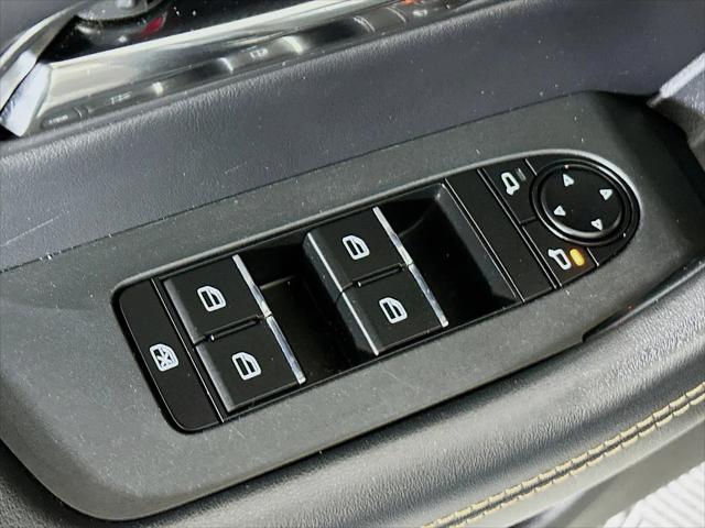 2024 Mazda X-90 3.3 Turbo Preferred