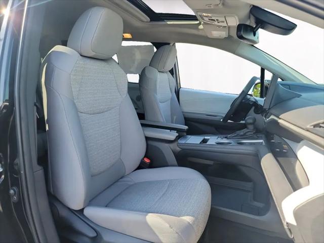 2025 Toyota Sienna LE