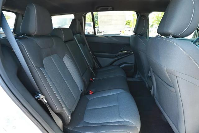 2026 Jeep Cherokee Laredo 4x4